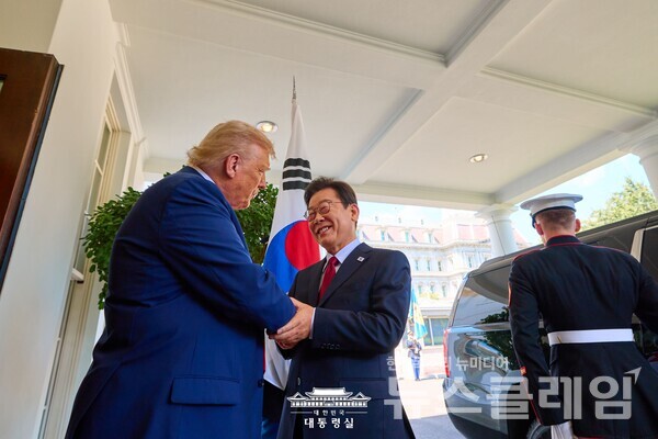 미국의 통화스와프 거절과 막대한 대미 투자 요구로 한국 경제의 부담과 불안이 커지고 있다. 사진=대통령실