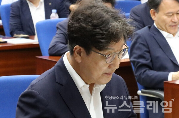 권성동 국민의힘 의원이 통일교 간부로부터 불법 정치자금 1억원을 수수한 혐의로 구속됐다. 사진=권성동 페이스북
