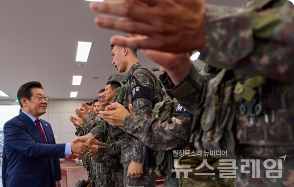 최근 강원도 화천 군부대를 방문한 이재명 대통령. 사진 대통령실