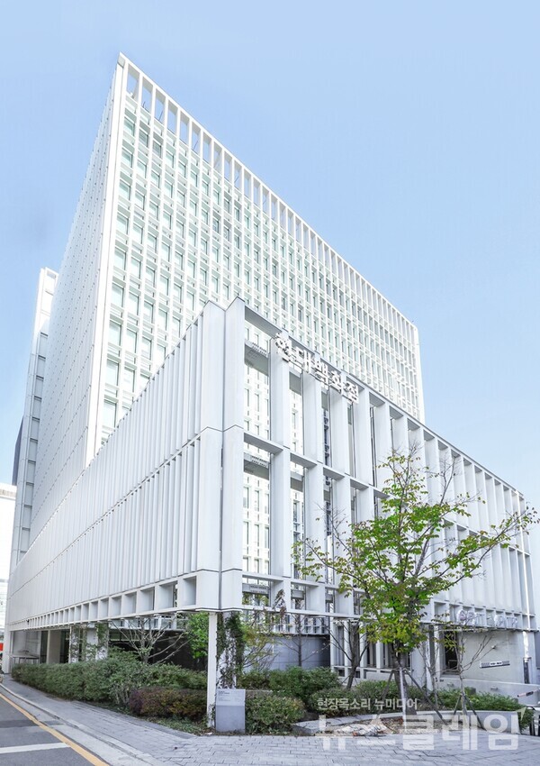 현대백화점(대표이사 정지영)이 공정거래위원회가 주관하는 ‘2024년 공정거래협약 이행평가’에서 업계 최초로 5년 연속 ‘최우수’ 등급을 획득했다. 현대백화점 제공