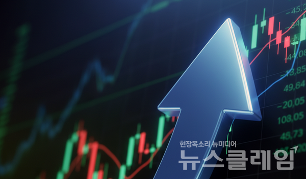 달러 강세와 금리 인하 지연 우려, 외국인 이탈 심리가 겹치며 원·달러 환율이 26일 1410원을 돌파해 4개월 만에 상단을 재확인했다. 뉴스클레임DB