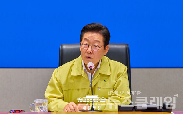 국정감사가 시작된 첫날, 대통령실이 핵심 참모 보직을 이동시키면서 정치권 내 논란이 커지고 있다. 사진=대통령실