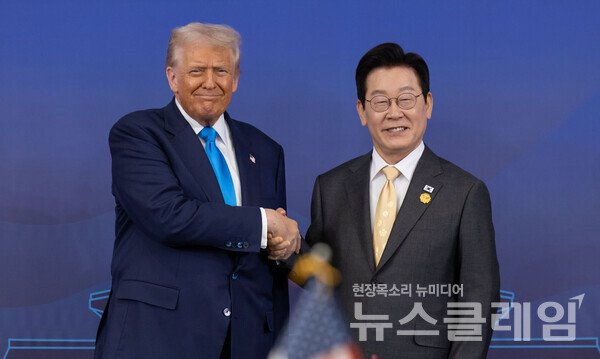 한미 양국이 투자, 관세, 국방 및 전략산업 협력을 강화하는 전면적 무역·투자 협정을 최종 확정하여 불확실성을 해소하고 결속을 다졌다. 사진=대통령실