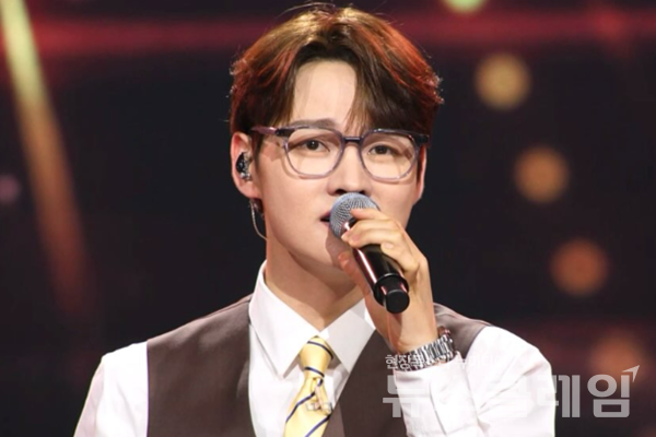 트로트 가수 박서진이 전국투어 콘서트를 개최한다. 사진=박서진 공식 SNS