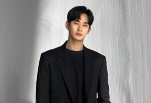 '미성년자 <b>그루밍</b> 의혹' 김수현, '입장 예고'